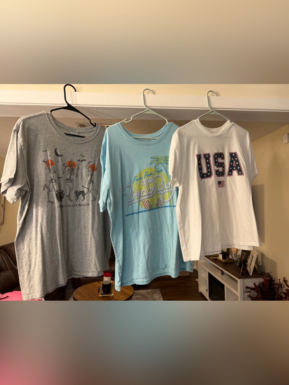 9 T-Shirts - Picture 2 of 10